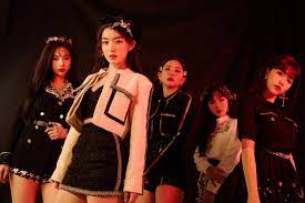 They debuted as four on august 1, 2014 with the single 'happiness'. Red Velvet Is The Girl Group K Pop Fangirls Have Been Waiting For Oc Weekly