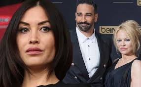 Quand on est amoureux, on est souvent sourd et aveugle. Sidonie Biemont Rompe Silencio Sobre Enganos De Adil Rami A Pamela Anderson Diario La Prensa