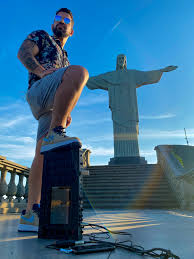 Contact cristo redentor on messenger. Dennis Dj Faz Live No Cristo Redentor Com Funks Classicos E Um Sonho Um Lugar Magico Pagina Zero