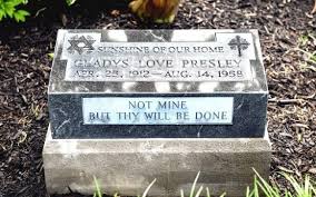 Elvis presley grew up in poverty, raised by his mother gladys in large part, and the pair formed an extremely close bond. I Asked Elvis For Help Jerry Klinger The Blogs