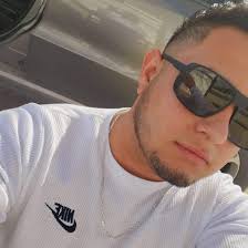 Jonathan Chavarria en personas