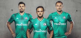 ˈlɛɡʲja varˈʂava), known in english as legia warsaw, is a professional football club based in warsaw, poland. Plus500 Glownym Sponsorem Legii Warszawa Legia Warszawa