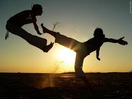 Résultat de recherche d'images pour "capoeira"