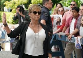 Gabrielle anne carteris (born january 2, 1961) is an american actress known for her role as andrea zuckerman on the early seasons of the 1990s television series beverly hills, 90210. Carteris Pulls A Trump In Hollywood But Modine Is No Al Gore The Blunt Post