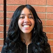 Marta Bacon's Instagram, Twitter & Facebook