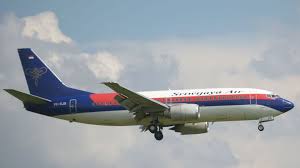 Familiares de los pasajeros y de la tripulación del malaysia airlines desaparecido arribaron al terminal aéreo para recopilar información sobre la aeronave con la que las autoridades perdieron contacto. Ztzikktxoor6rm