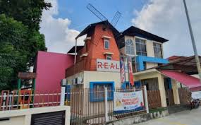 In 1978, it replaced kuala lumpur as the capital city of the state of selangor due to kuala lumpur's incorporation into a federal territory. Best Kindergarten Preschool Day Care Centre In Malaysia Real Kids