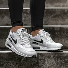 The Latest Street Style Outfits And Trends In 2020 Nike Air Max 90 White Nike Air Max 90 Women Nike Air Max 90 Women Outfit