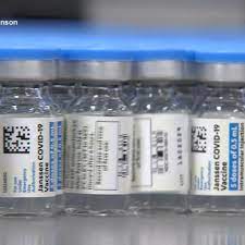 The j&j vaccine is the first authorized vaccine to require one dose instead of two, said dr. Us Begins Rollout Of Johnson Johnson Coronavirus Vaccine Abc News