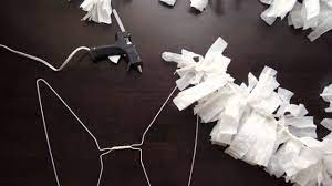 Clo By Clau Diy Como Hacer Alitas De Angel Con Papel Crepe Y Ganchos Crepe Paper Angel Wings Hacer Alas De Angel Alas De Angel Alas