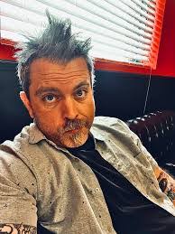 Steven Ledlow's Instagram, Twitter & Facebook