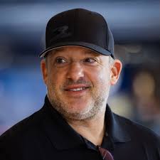 Joe Vilson (@djw2294)