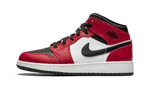 Широкий выбор футболок, худи и курток jordan. Jordan 1 Mid Chicago Black Toe Gs 554725 069 Restocks