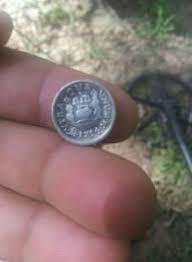 This best metal detector for finding coins weighs 2.2 pounds which makes it. Top 10 Best Metal Detecting Spots At Your Local Park Metaldetector Com Blog Metal Detector Products From Detector Electronics Corp