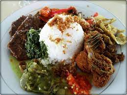 Masakan khas orang padang yang selanjutnya adalah sate lokan. Modal Rp 15 Ribu Bisa Makan Nasi Padang Komplet Di Sini