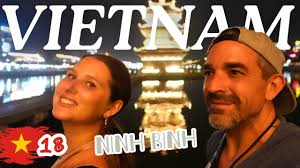Premiers Pas à Ninh Binh: La Magie de la Vielle Ville Nocturne !