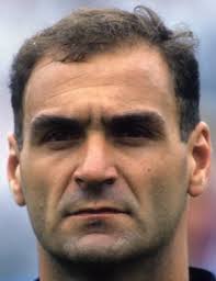 Luis Islas's Instagram, Twitter & Facebook