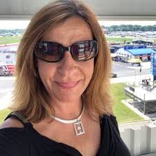 Robin Sims (@robinssims)