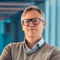 9200+ perfiles de «Duron»