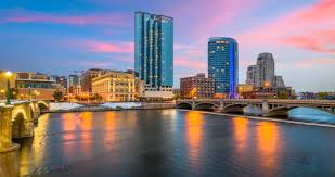 Grand rapids is america's craft beverage capital, says usa today. 20 Best Restaurants In Grand Rapids Michigan