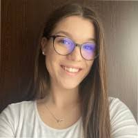 Anna Fulop's Instagram, Twitter & Facebook