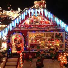 Christmasglitter On Instagram This Looks Amazing Like A Real Life Gingerbre Outside Christmas Decorations Christmas Lights Outdoor Christmas Decorations