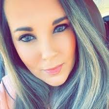 Ashley Seyller's Instagram, Twitter & Facebook