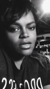 Carmen Richardson (@cquattro808)