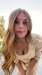 Brooke Hadlock's Instagram, Twitter & Facebook