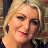 Lisa Christopherson's Instagram, Twitter & Facebook