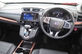 Honda crv 1.5l turbo is a 7 seater crossover available at a starting price of rp 490 million in the indonesia. Bahas Interior Cr V Facelift Makin Segar Meski Ada Yang Kurang