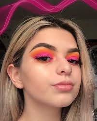 Gianna On Instagram Here S My Last Post But Without The Hearts For A Cute Colorful Valenti Makeup Eye Looks Cute Makeup Artistry Makeup