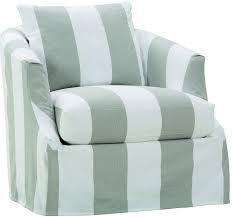 If using a contrast welt, choose a similar weave and weight as the slipcover fabric. Freshen Up With Slipcovers Kudzu And Company