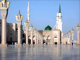 ووفق وسائل إعلام سعودية، أصدر الرئيس العام لشؤون المسجد الحرام والمسجد النبوي عبدالرحمن السديس، قرارا يقضي بإعفاء مدير إدارة شؤون الأئمة والمؤذنين بالمسجد ووكيل الإدارة من منصبيهما؛ نظرا للقصور في العمل. Ù„Ù‚ØµÙˆØ±Ù‡Ù…Ø§ ÙÙŠ Ø§Ù„Ø¹Ù…Ù„ Ø¥Ø¹ÙØ§Ø¡ Ù…Ø³Ø¤ÙˆÙ„ÙŠÙ† ÙƒØ¨ÙŠØ±ÙŠÙ† Ø¨Ø§Ù„Ø­Ø±Ù… Ø§Ù„Ù†Ø¨ÙˆÙŠ Ø§Ù„Ø®Ù„ÙŠØ¬ Ø£ÙˆÙ†Ù„Ø§ÙŠÙ†