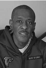 Justin Hobson's Instagram, Twitter & Facebook