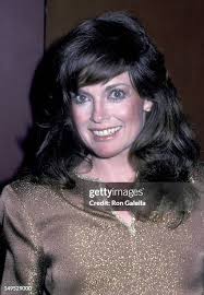 5.301 foto e immagini ad alta risoluzione di Linda Gray