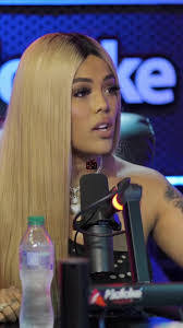 Kimberly Michell's Instagram, Twitter & Facebook