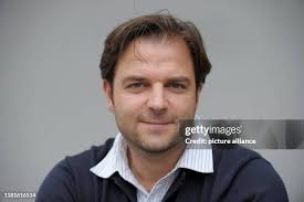 115 photos et images haute résolution de Martin Ruetter