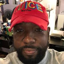 據稱,iShowSpeed在今天早些時候在平台上驗證後,與Twitch簽訂價值超過$600M+的MEGA合同,已經流傳了2年的時間。 每分鐘$590  每小時