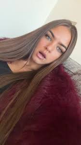 Cozy Living Room Outfit Inspiration