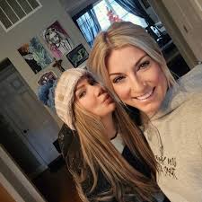 cdogg22 and I met @cheechandchong yesterday! Thank you @kaptainofhollywood