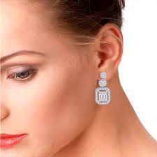 22108100-Clover flora diamond earring