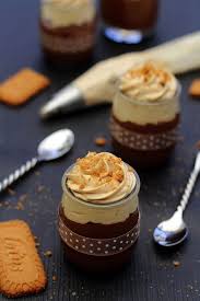 Mousse Au Chocolat Et Chantilly Speculoos Amandine Cooking Mousse Au Chocolat Mousse Au Chocolat Maison Recette Mousse Au Chocolat