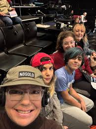 Oooh, it's a fully integrated experience show!