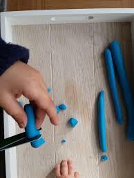 3 plateaux découpage pour maternelles - 1,2,3 petites graines