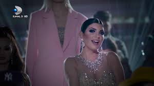 Îndrăgita emisiune bravo, ai stil!, revine din nou în casele românilor. Bravo Ai Stil Concurentele Pregatite Sa Depaseasca Limitele In Materie De Fashion Youtube