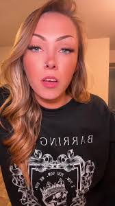 Alicia Light's Instagram, Twitter & Facebook