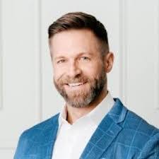 Stephen Cotton's Instagram, Twitter & Facebook