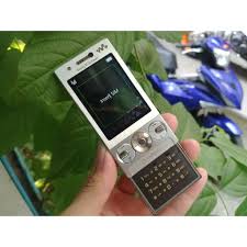 Điện thoại Sony Ericsson W715 Vodafone ...