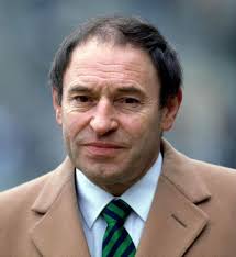 Bore hynodd o dirddorol yn Y Hwb yng nghwmni'r sylwebydd lleol, Wyn  Gruffydd A particularly interesting Coffee morning in The Hub in the  company of local commentator, Wyn Gruffydd. Wyn took us